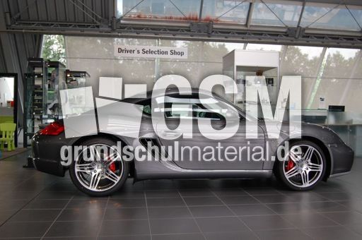 Porsche Cayman S.JPG